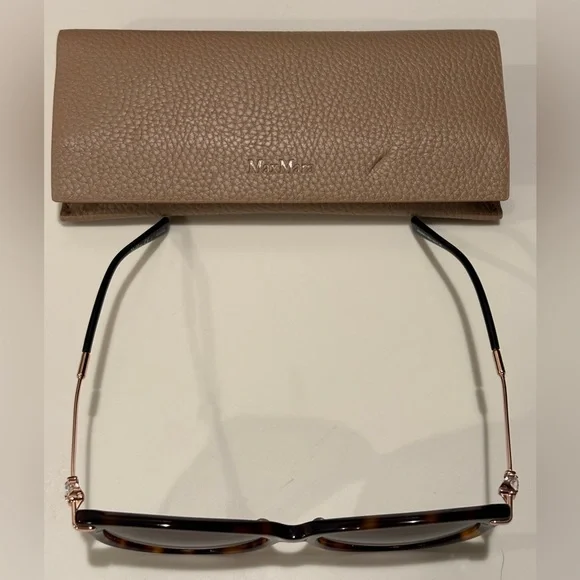 MaxMara Tortoise shell Sunglasses with Gold Accents and  display picture 2